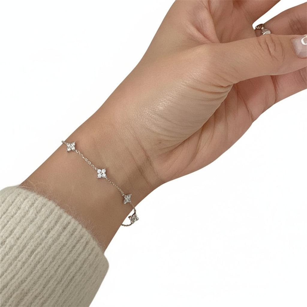 צמיד פרחוני מכסף 925 משובץ קריסטלים